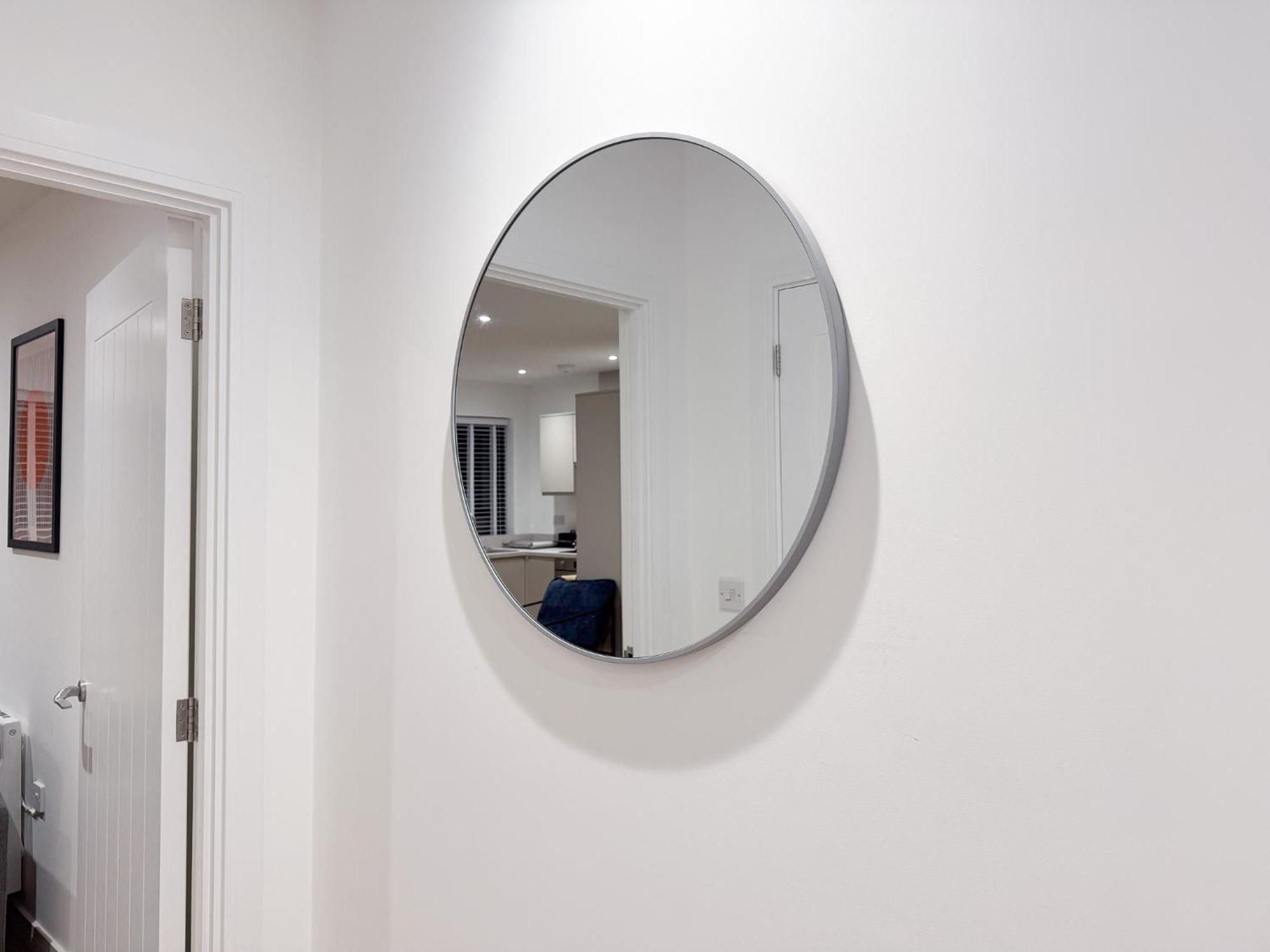Spacious Modern 1 Bed Apartments In St Neots - Perfect For Contractors & Professionals - Free Parking - Wifi - Fully Equipped Kitchen - Smart Tv Ideal For Work Stays And Long Projects Екстериор снимка