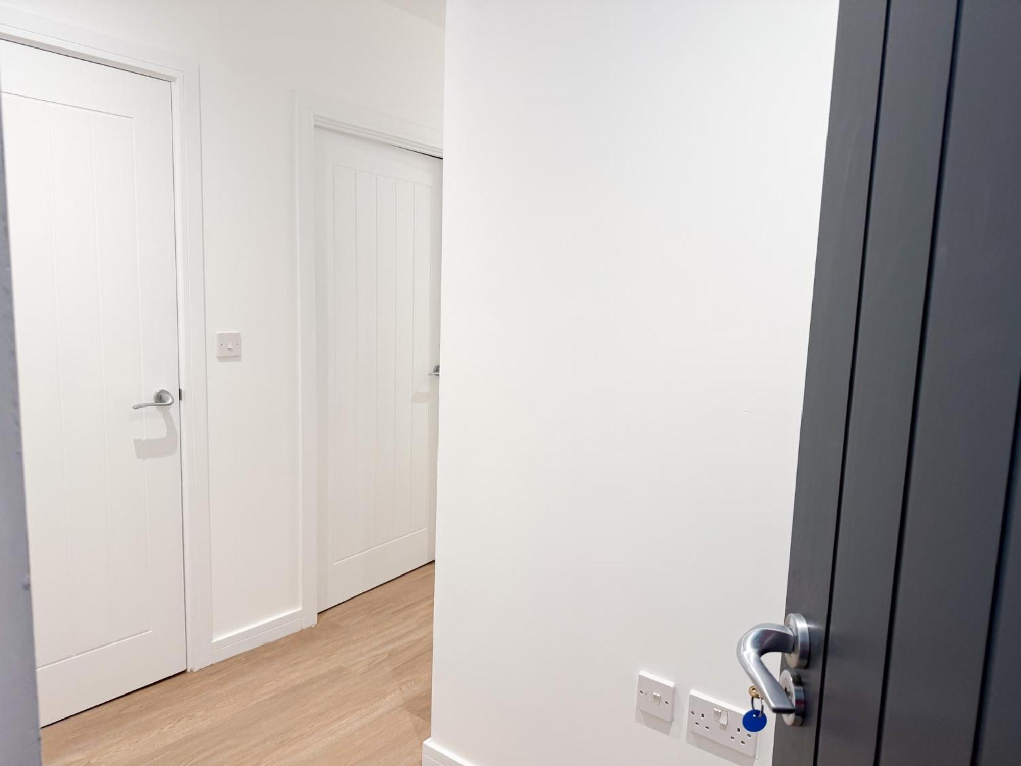 Spacious Modern 1 Bed Apartments In St Neots - Perfect For Contractors & Professionals - Free Parking - Wifi - Fully Equipped Kitchen - Smart Tv Ideal For Work Stays And Long Projects Екстериор снимка